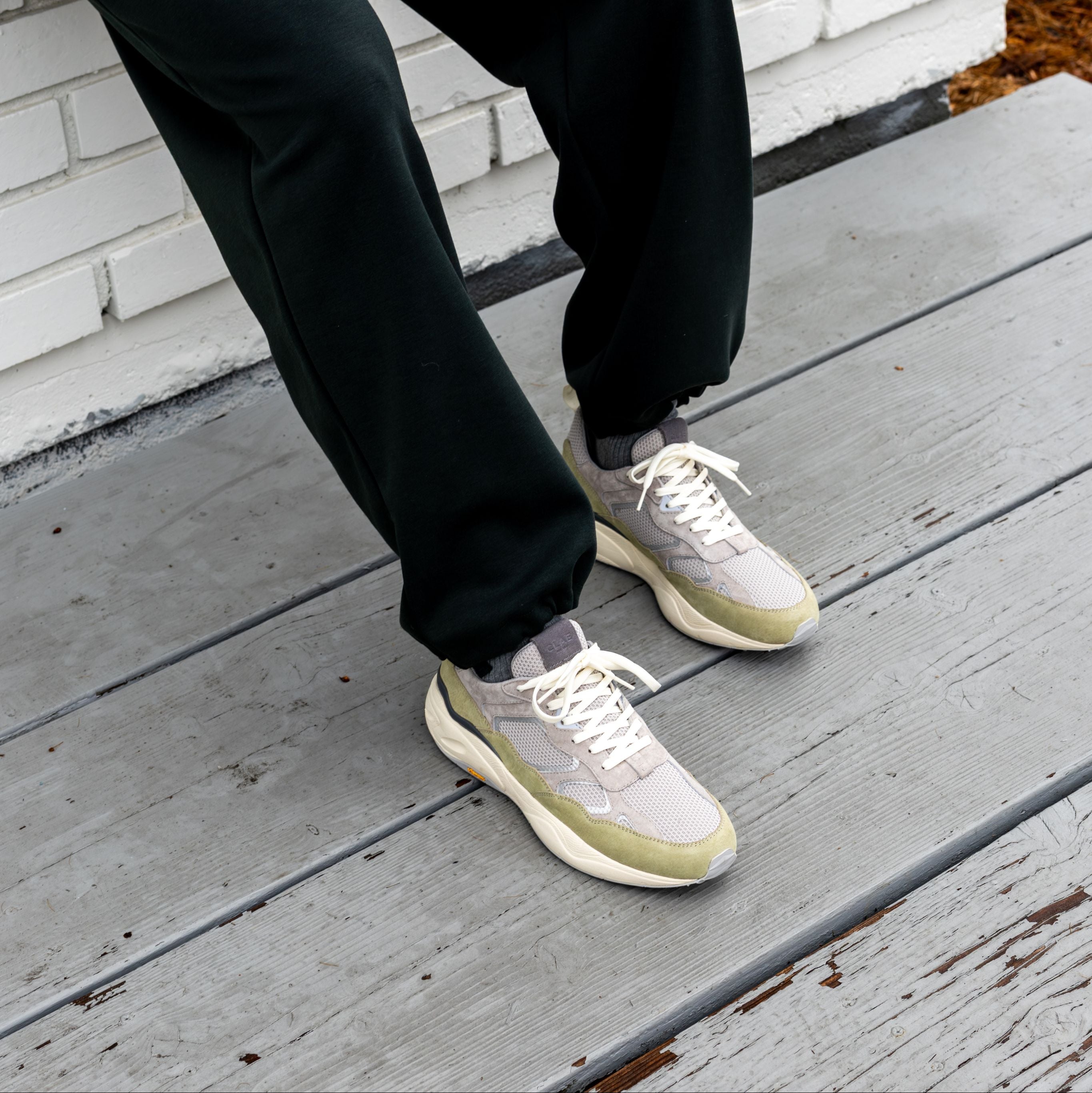 clae-salazar-runner-quiet-gray-tea image 2
