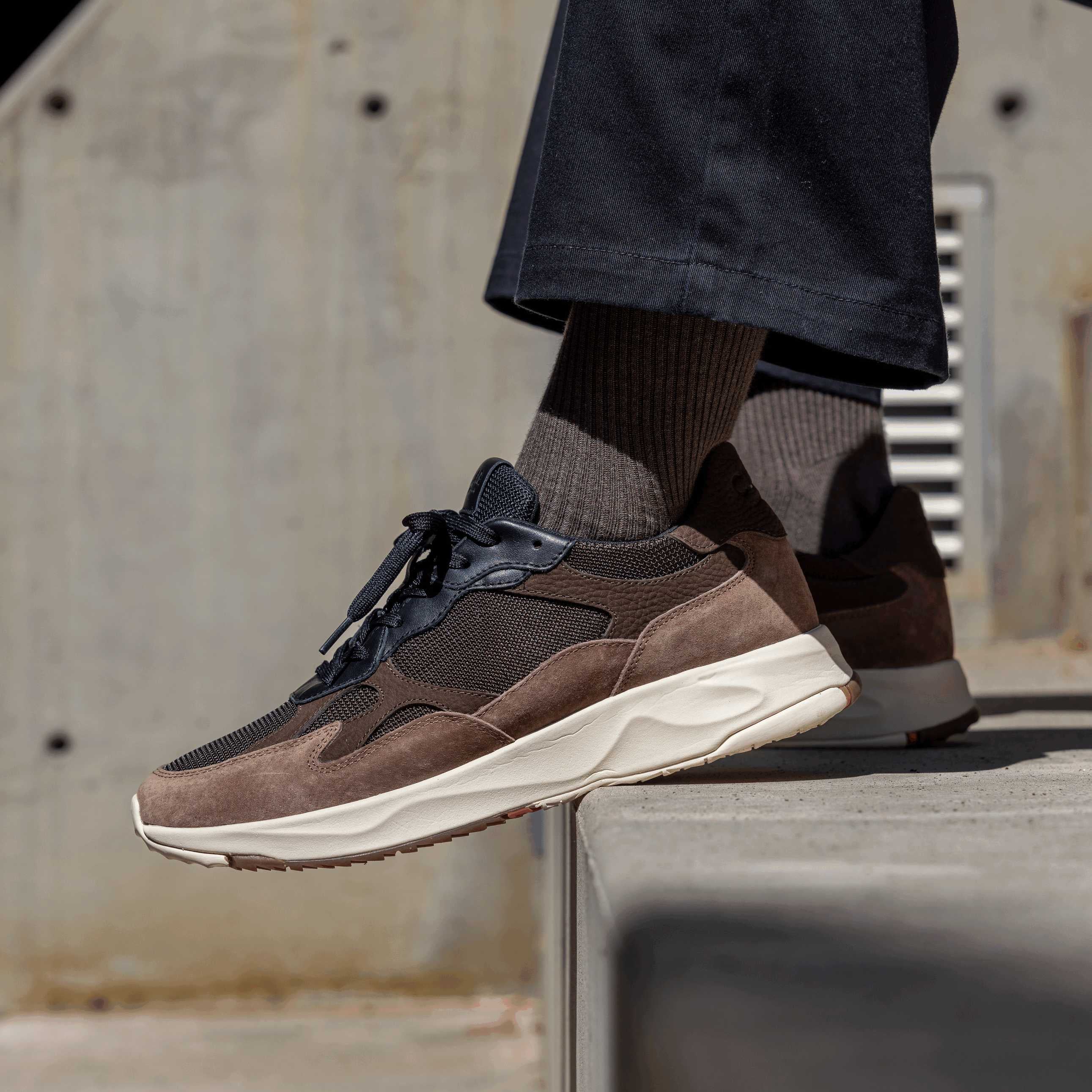 clae-zuma-modern-runner-suede-nubuk-mit-desert-track-sohle image 2