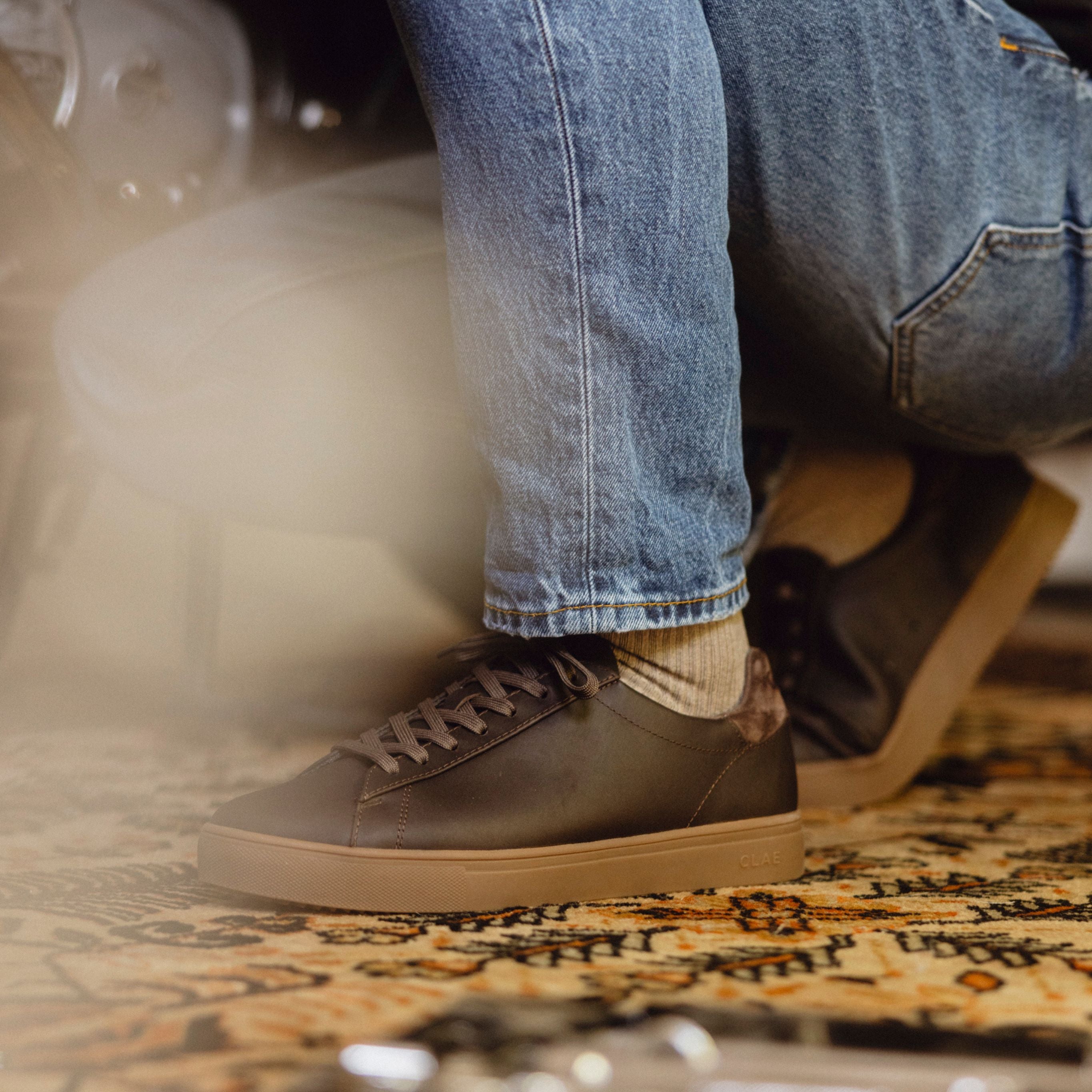 clae-bradley-sneaker-demitasse-dark-gum image 2