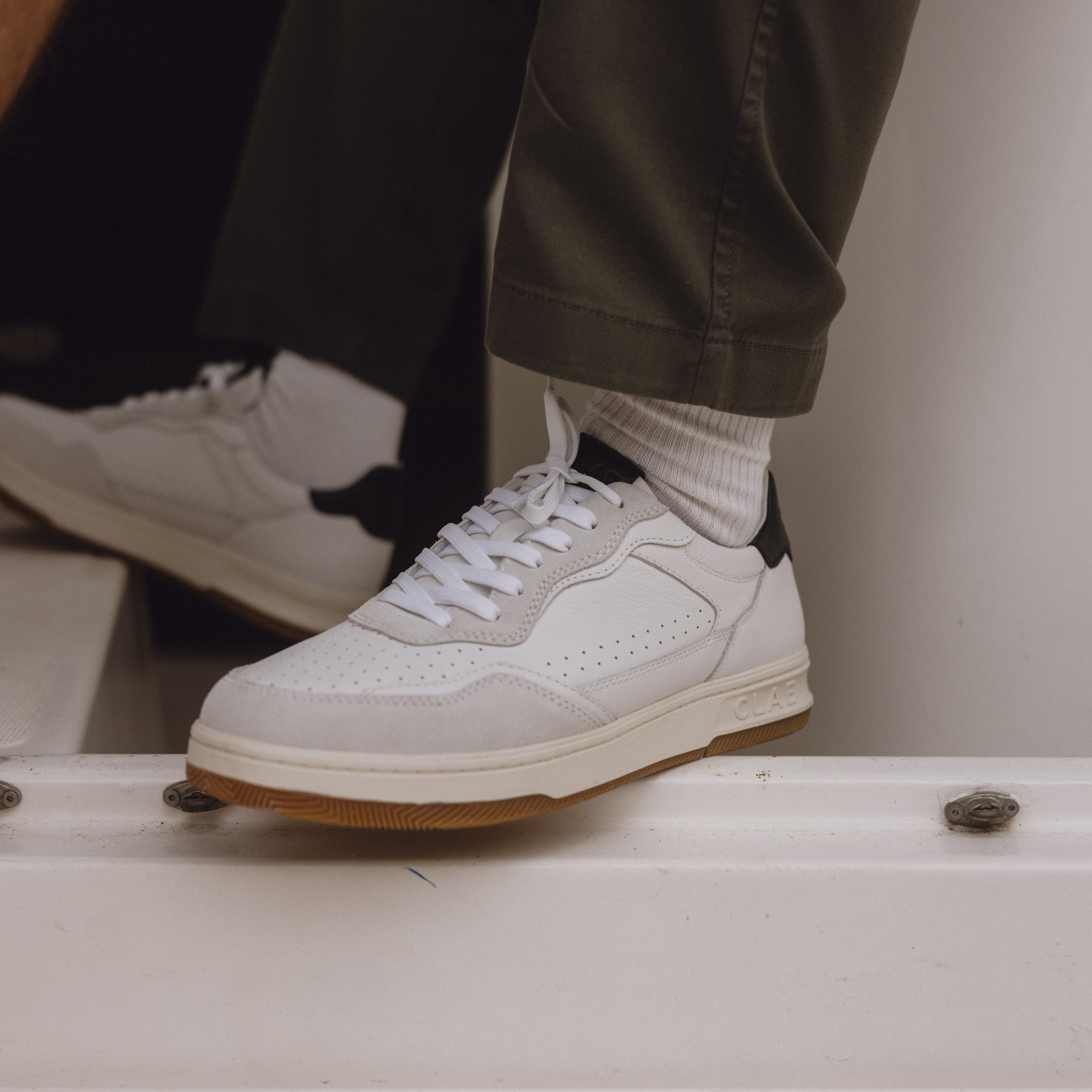 clae-haywood-tennis-sneaker-white-leather-black image 2