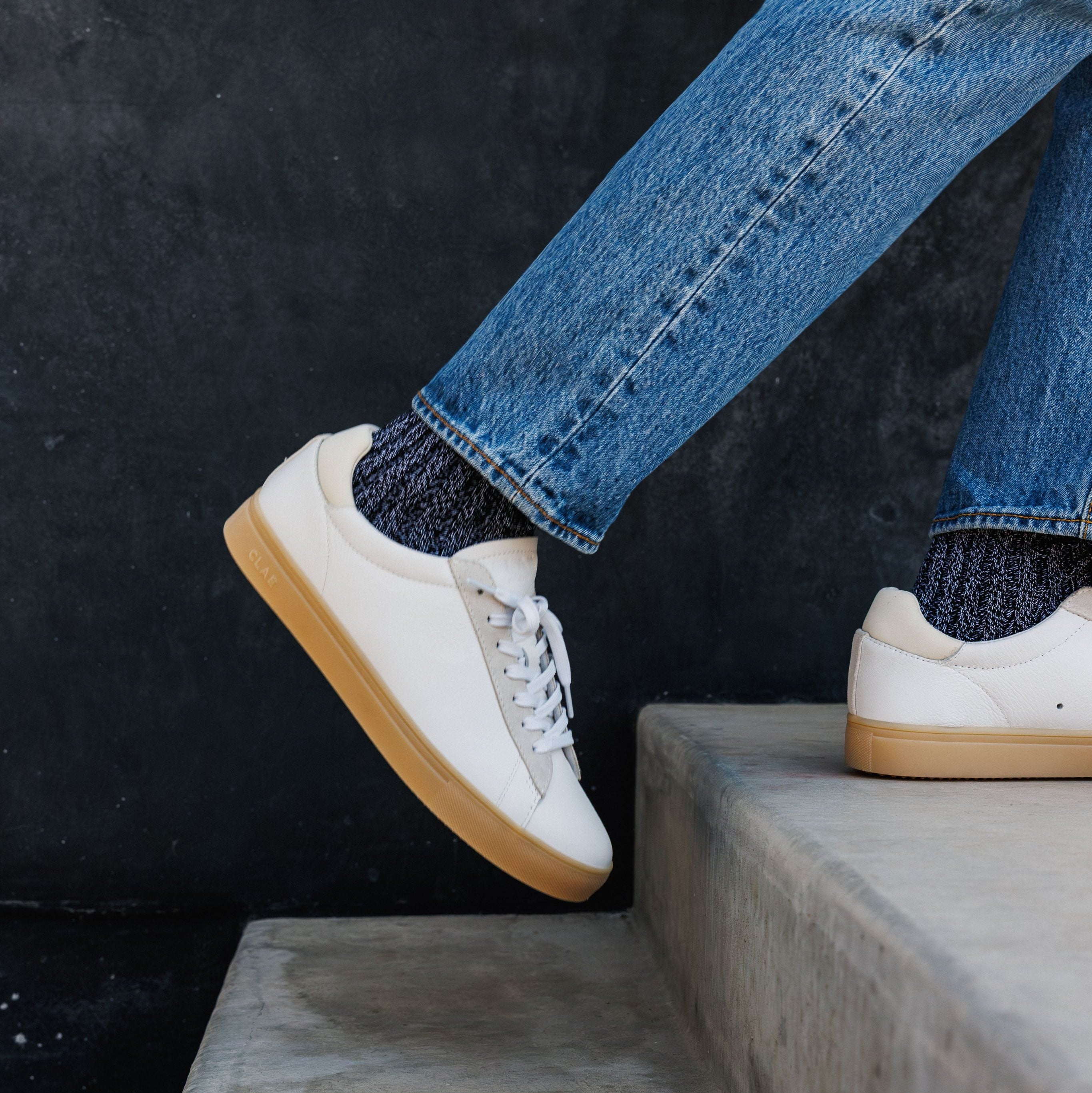 clae-bradley-white-off-white-light-nat-gum-damen-sneaker image 3