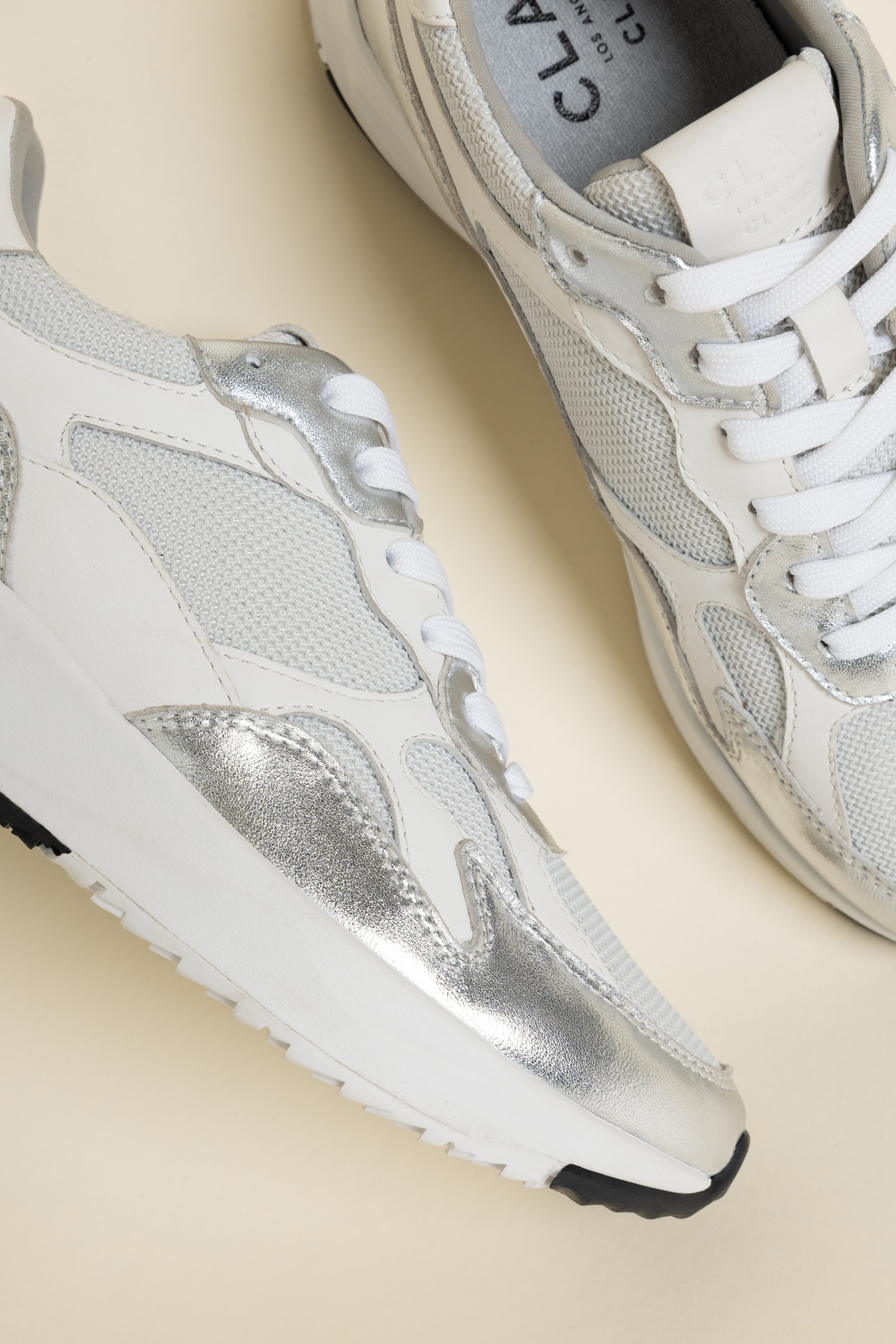 clae-zuma-clane-limited-runner-silber-leder image 2
