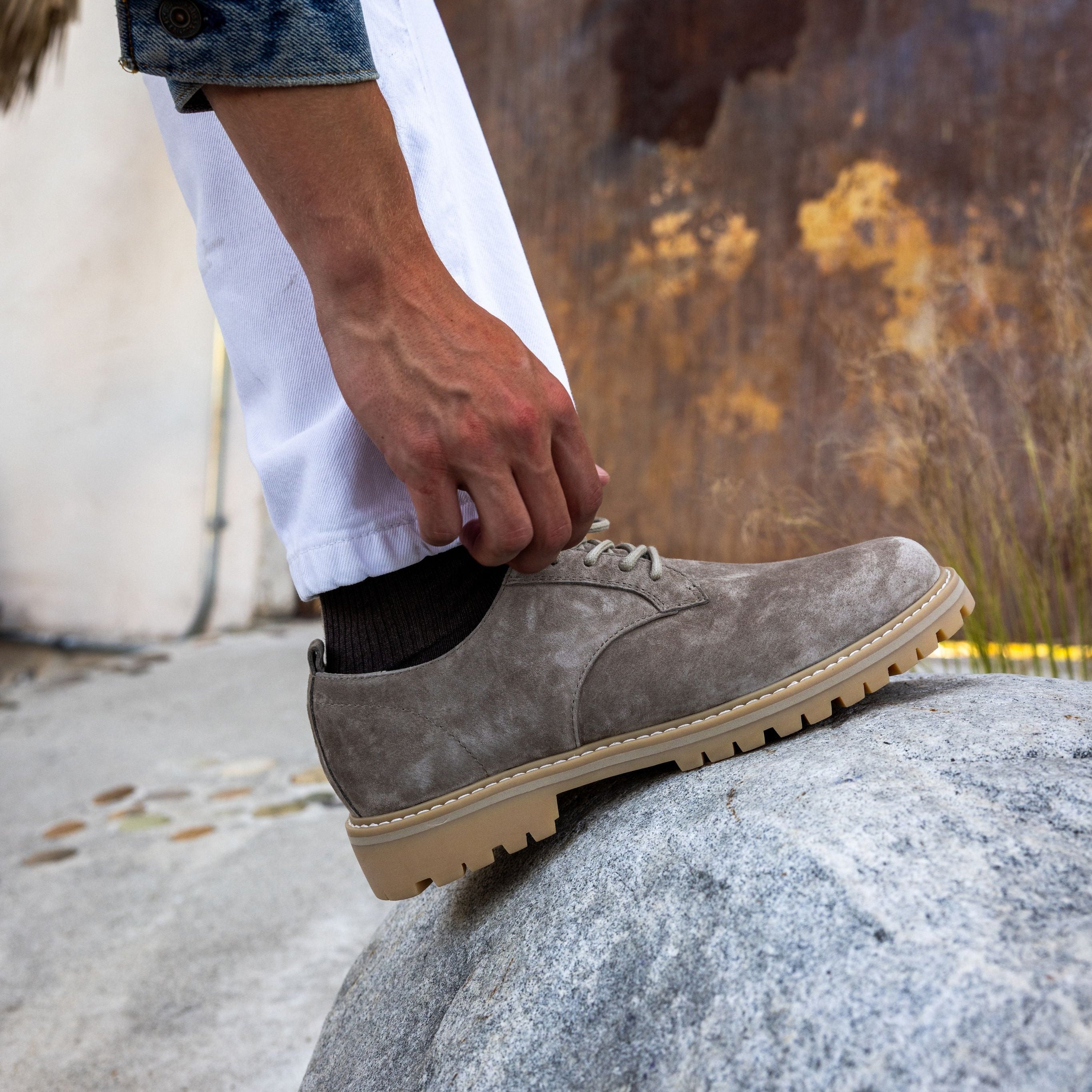 clae-logan-derby-sneaker-silver-mink-suede image 3