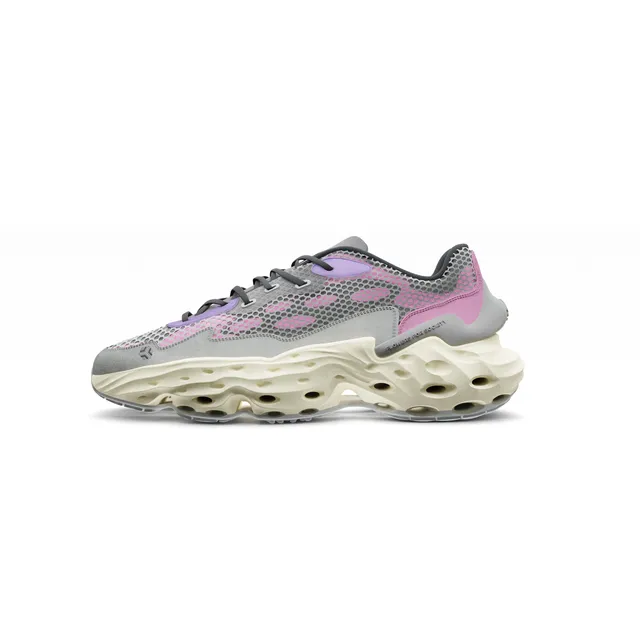 flowers-for-society-seed-one-daisy-garden-of-fidelity-sneaker image 1