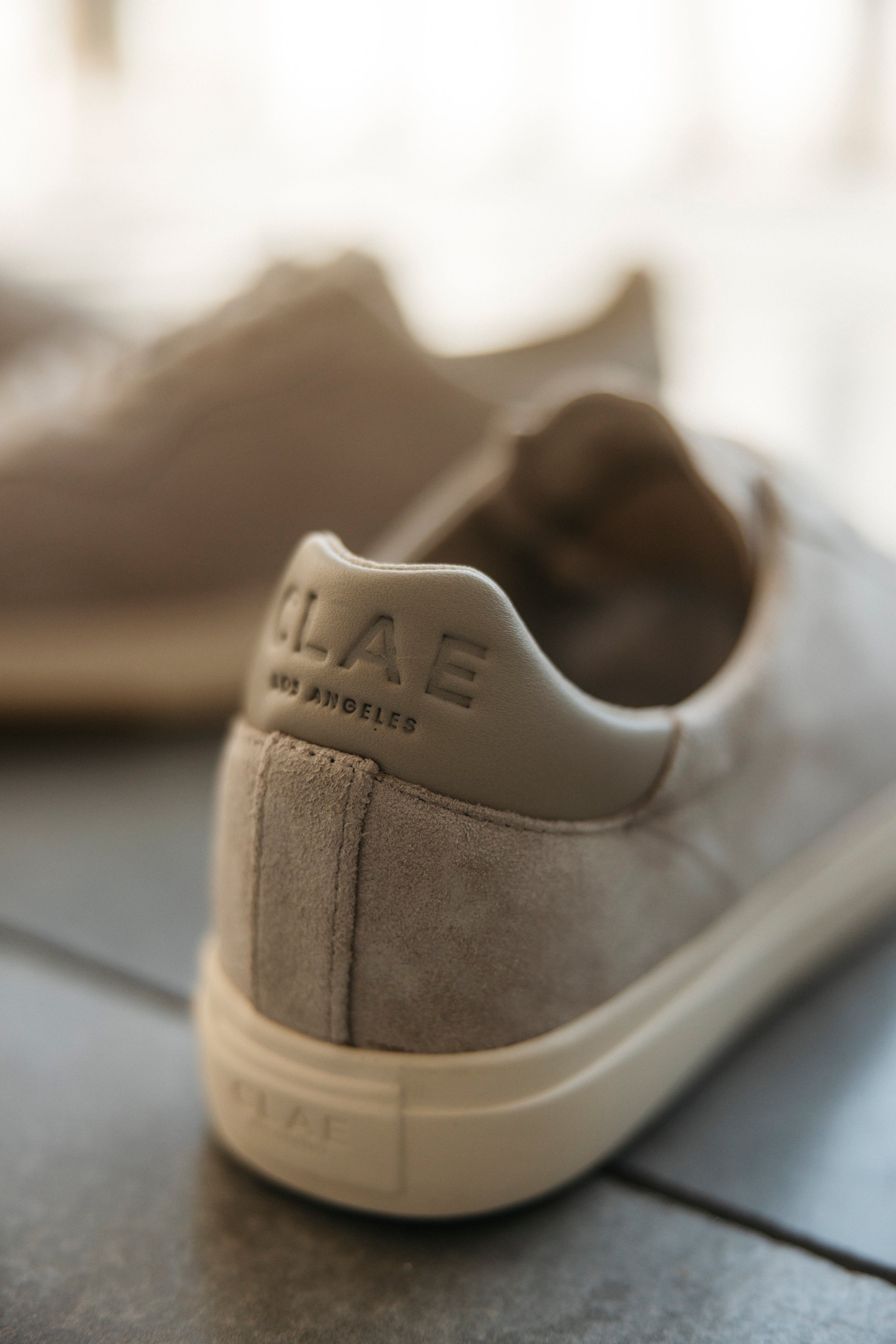 clae-bradley-venice-sneaker-feather-grey-suede image 2