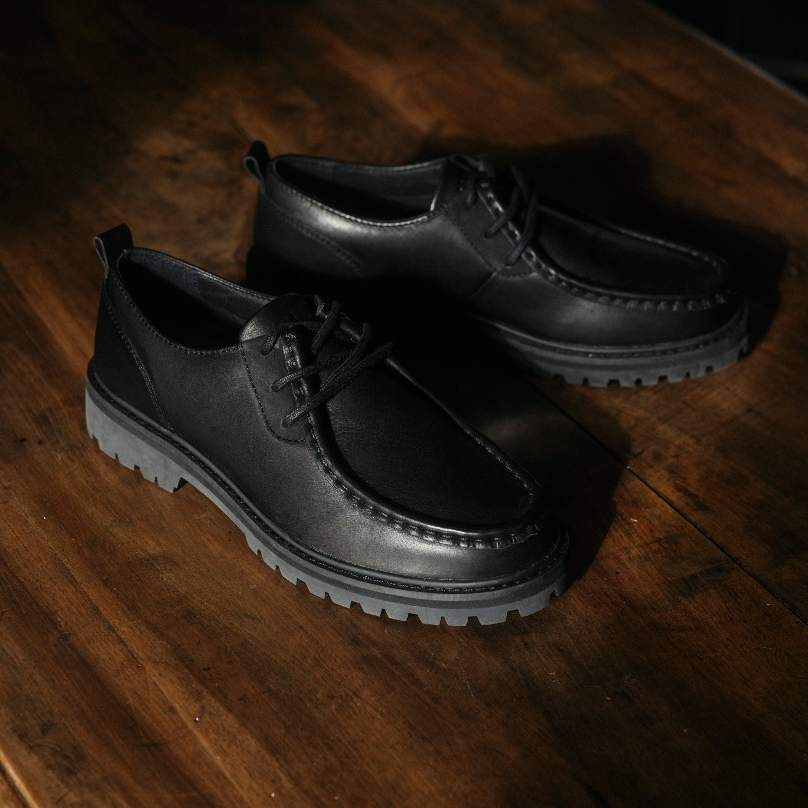 clae-morrison-heritage-moc-toe-sneaker-aus-premium-leder image 2