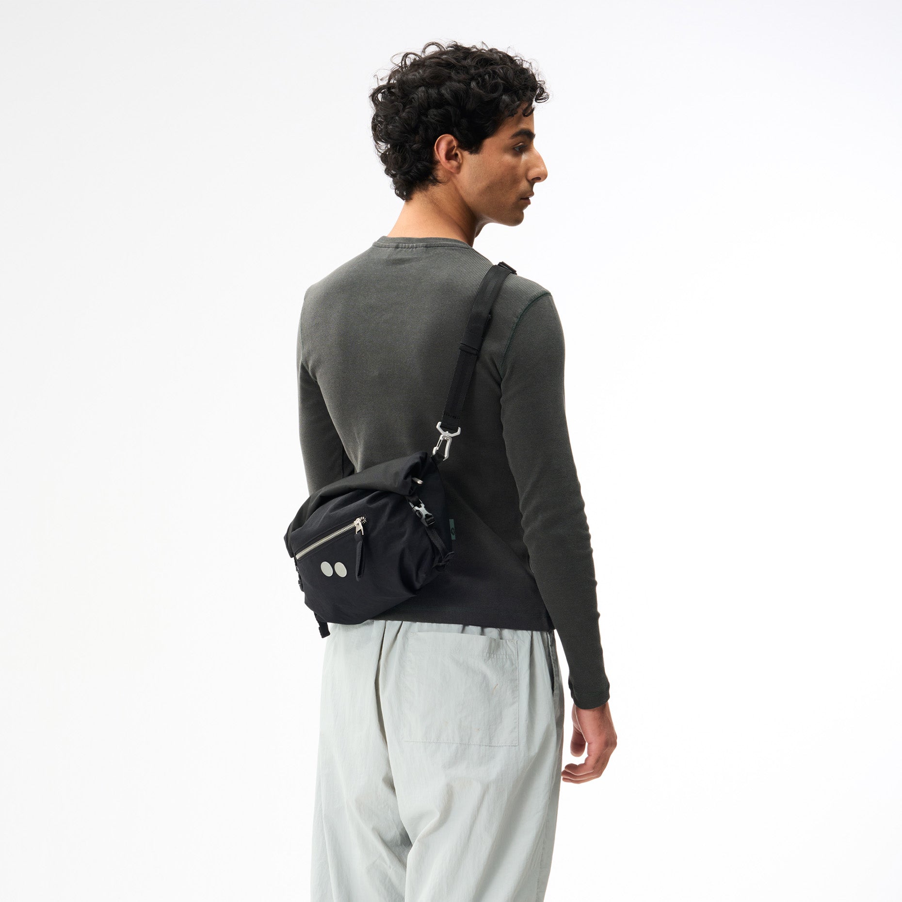 flowers-for-society-x-pinqponq-aksel-crossbody-bag image 3