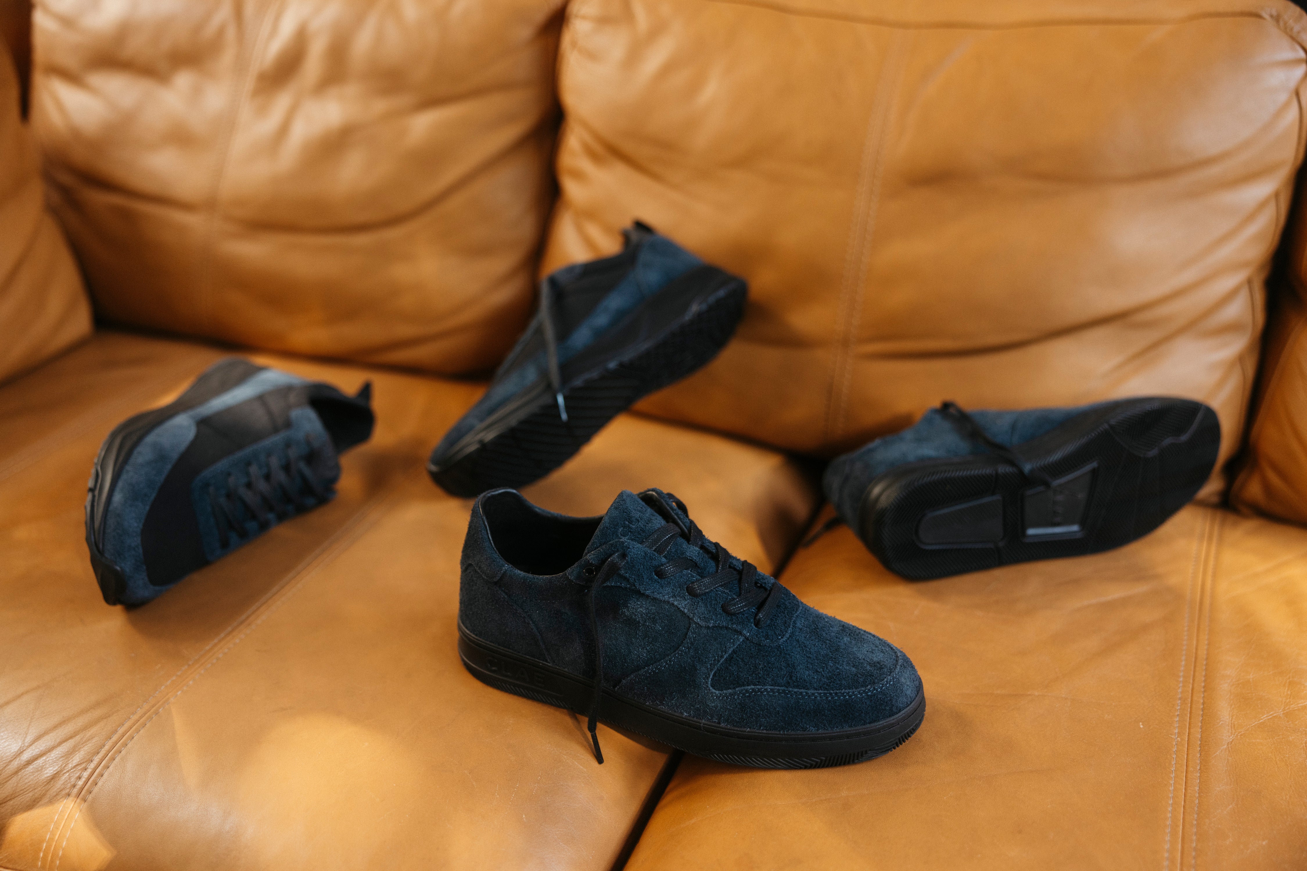 clae-malone-court-sneaker-hairy-suede-premium-look image 7