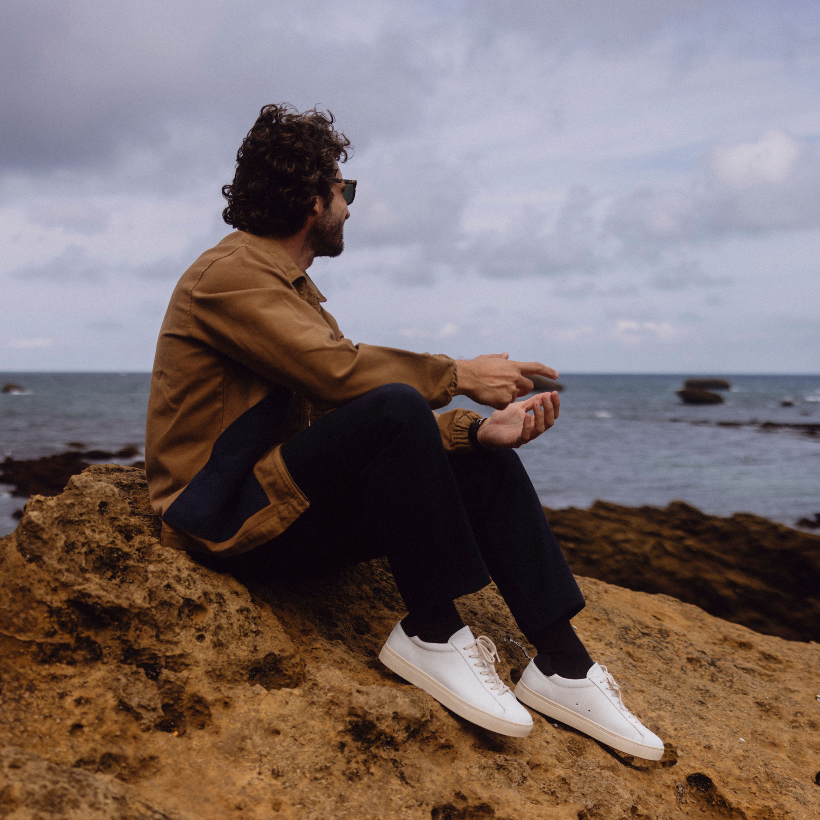 clae-bradley-essentials-court-sneaker image 2