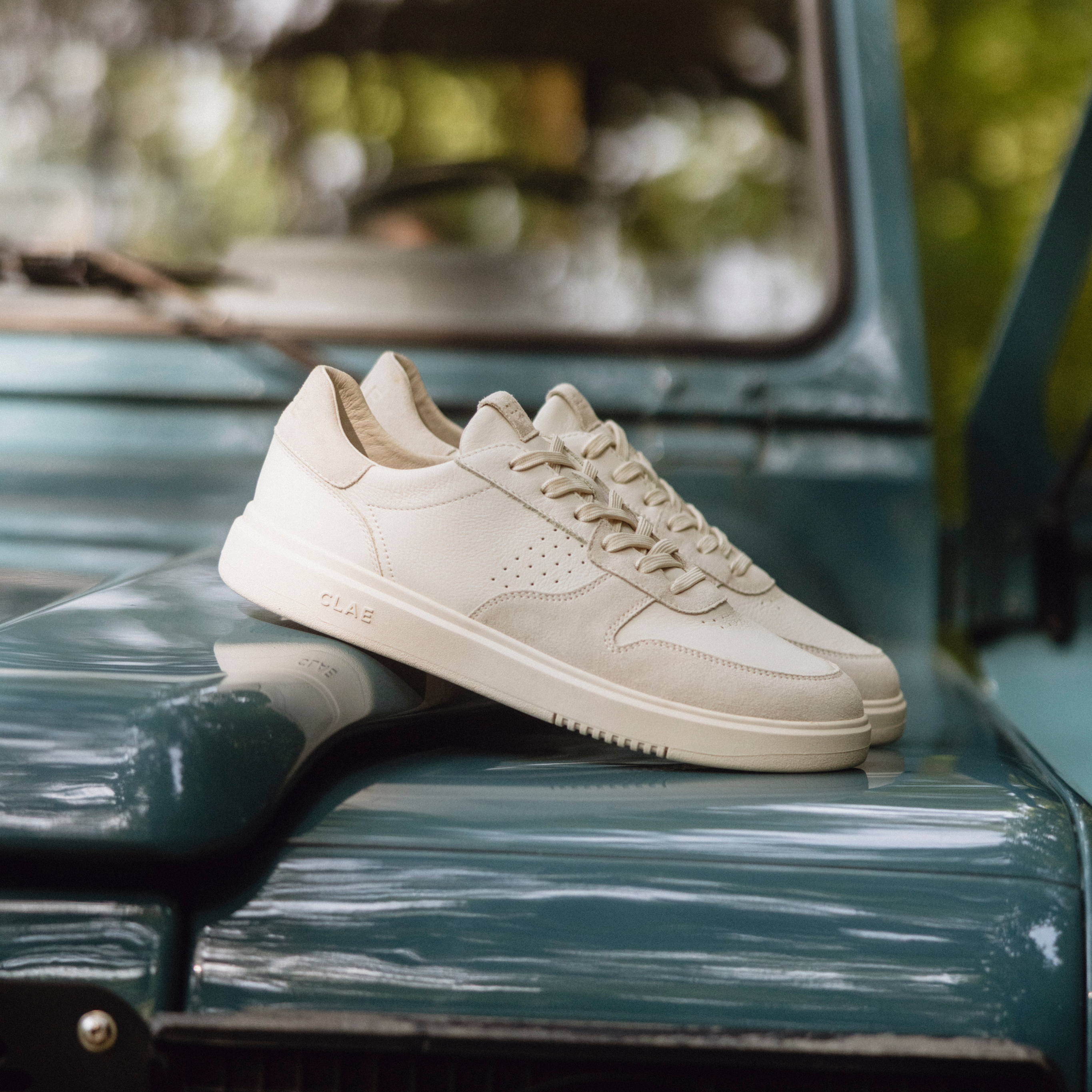 clae-moses-court-sneaker-triple-off-white-leather-wide-fit image 2
