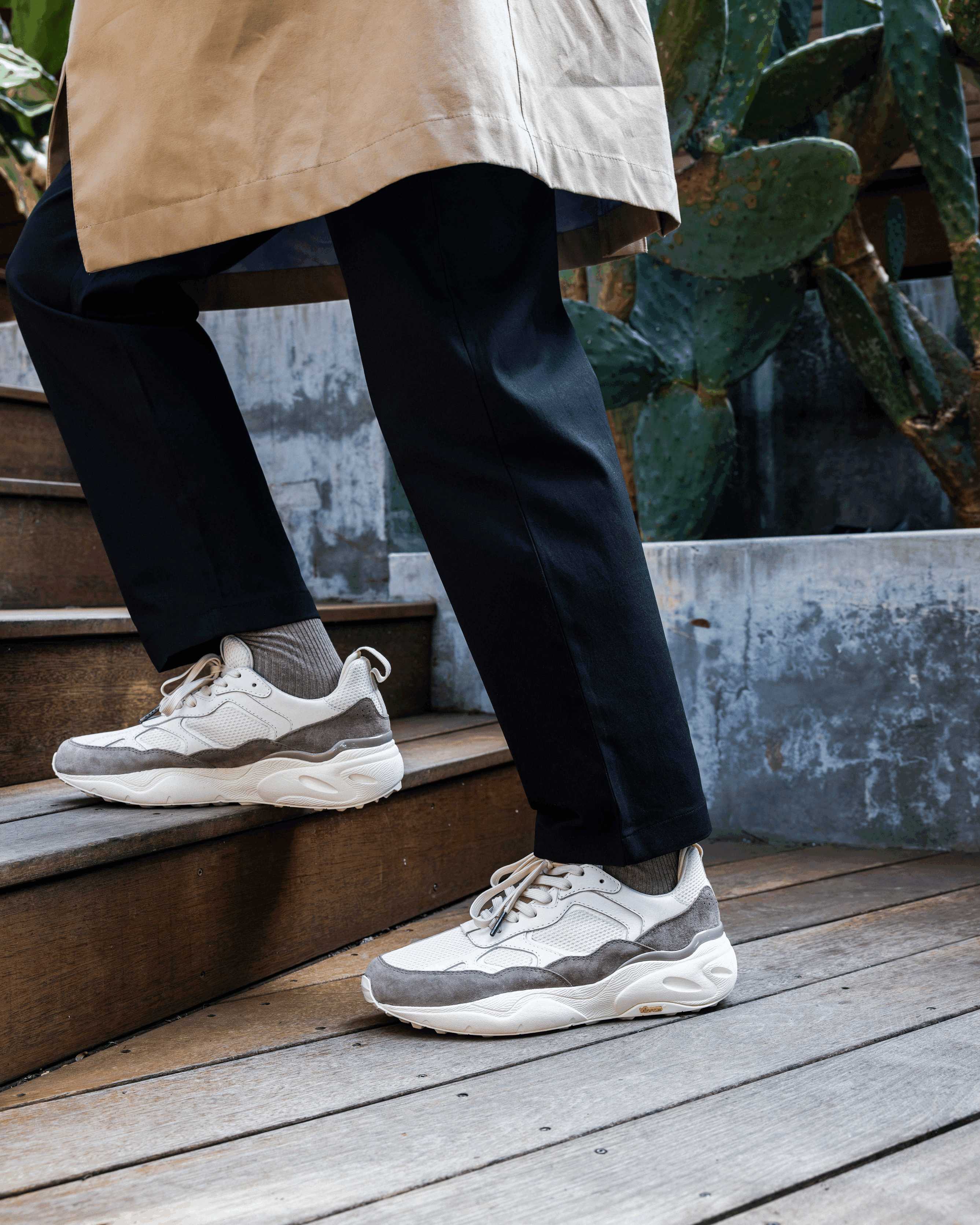clae-salazar-vibram-lifestyle-runner image 2