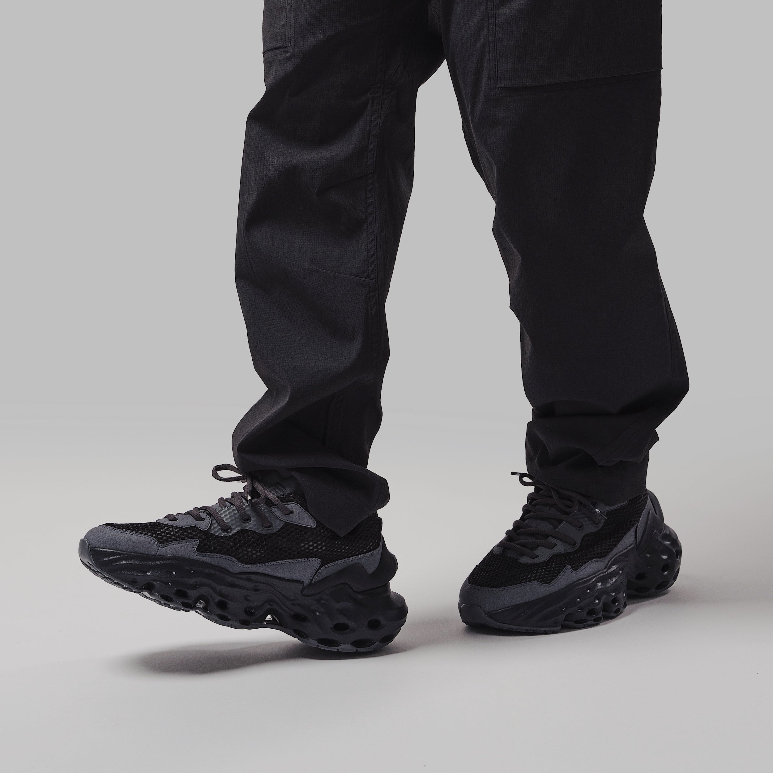 flowers-for-society-seed-one-black-mud-lifestyle-sneaker image 7