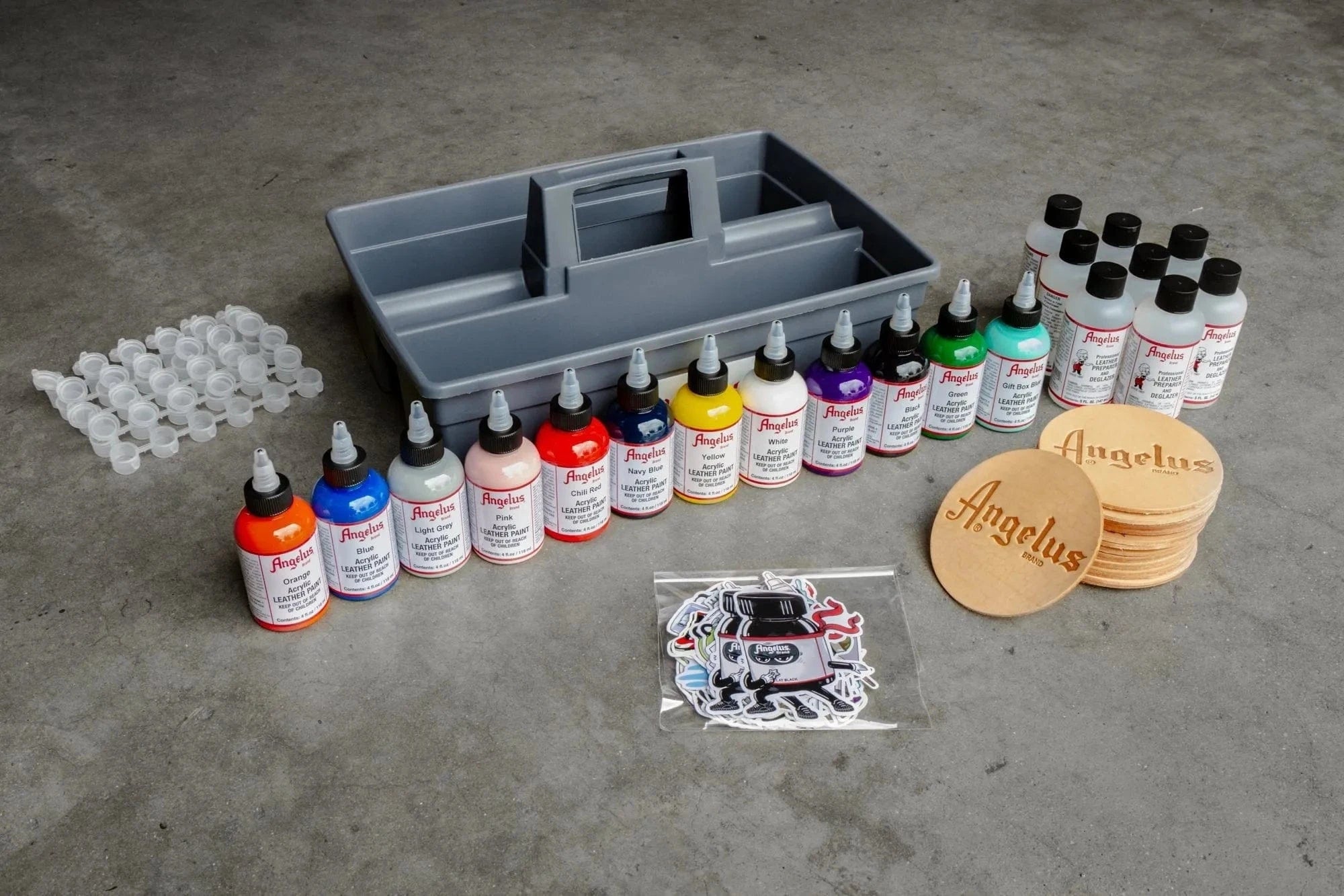 angelus-demo-kit-sneaker-customizing-starterset image 2